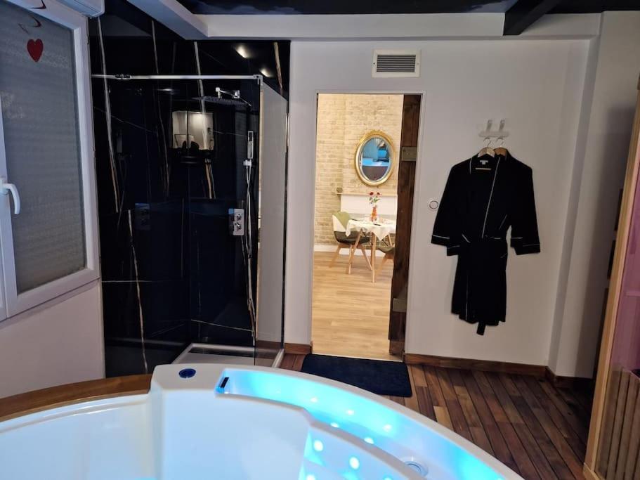 L'Escapade Inattendue Calais Ngoại thất bức ảnh
